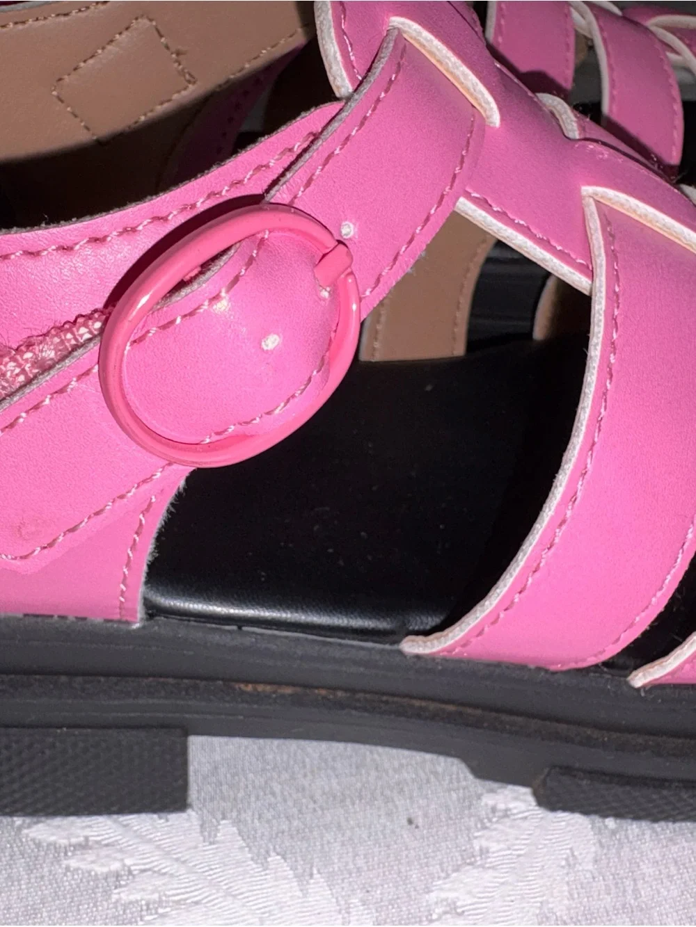 NWOT Old Navy Girls Chunky Faux-Leather Fisherman girls sandals
